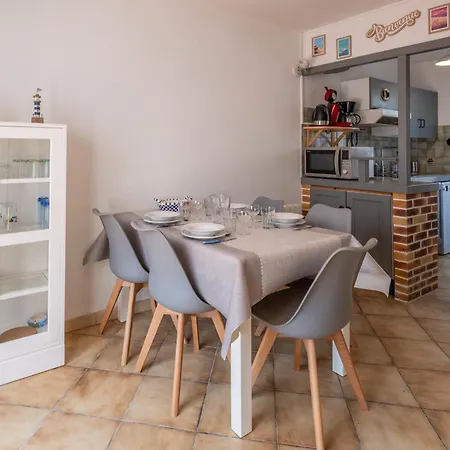 The Canotiere Just A Few Minutes From The Beaches Saint-Georges-d'Oleron