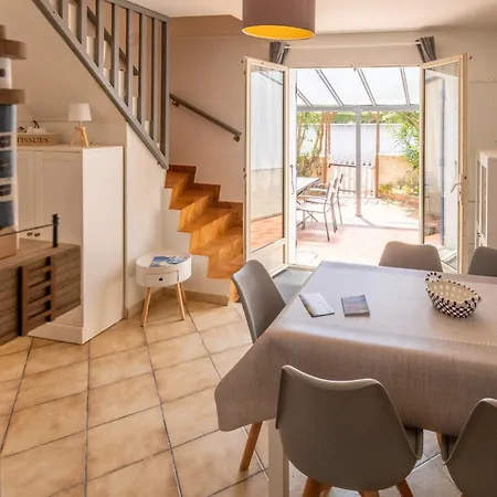 Holiday home The Canotiere Just A Few Minutes From The Beaches Saint-Georges-d'Oleron